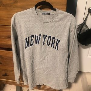 COPY - Brandy Melville long sleeve top New York